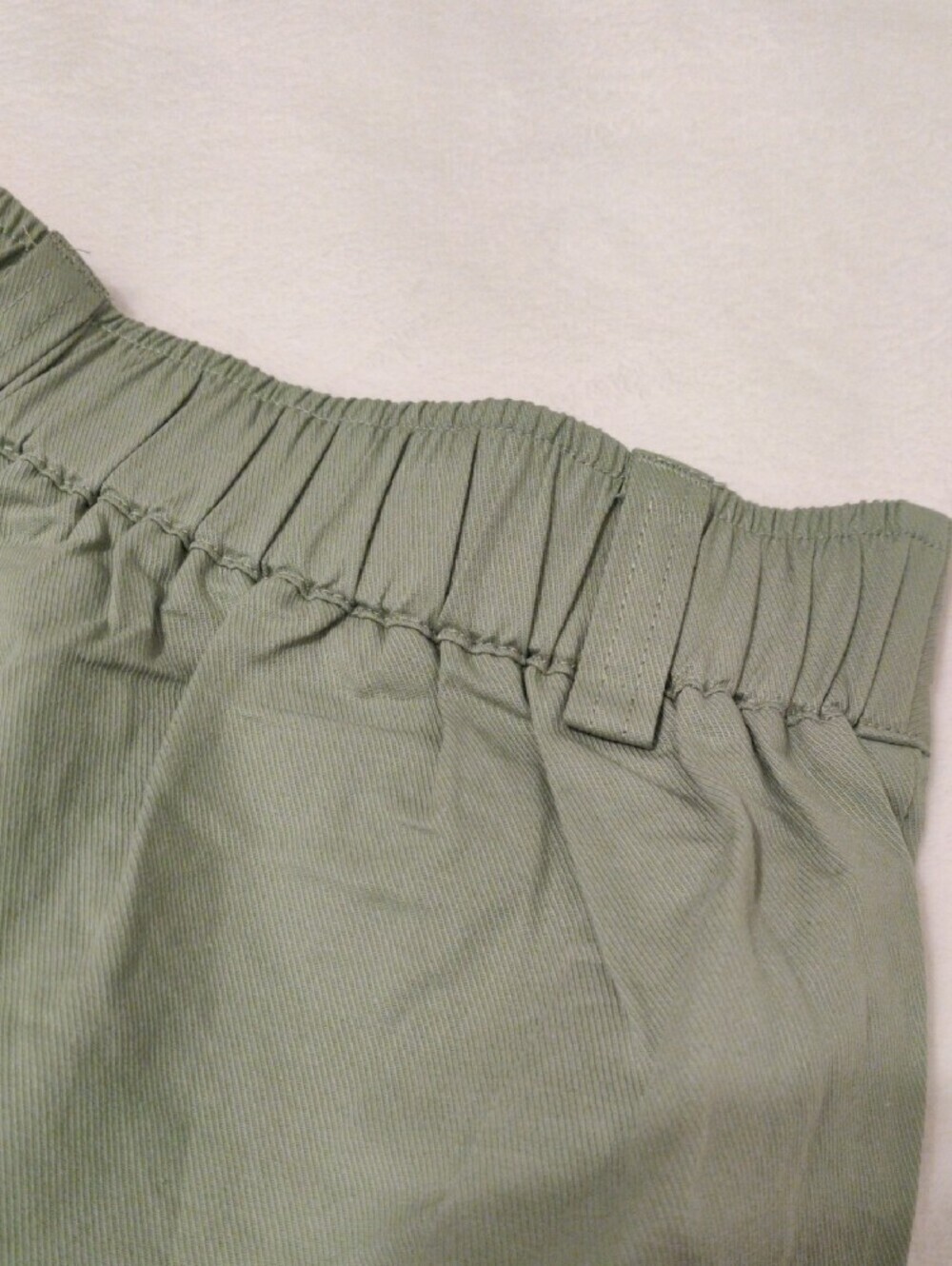 HALARA Light Sage Elastic-Cuff Chino Pants - Picture 9 of 13